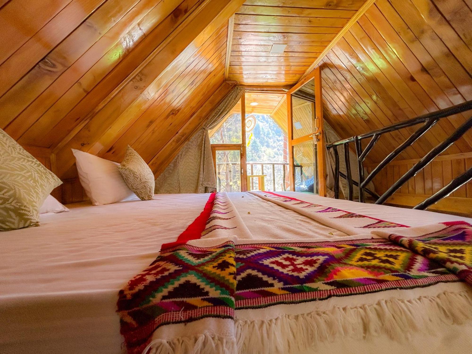 Sainj Riverside Cottages ภายนอก รูปภาพ