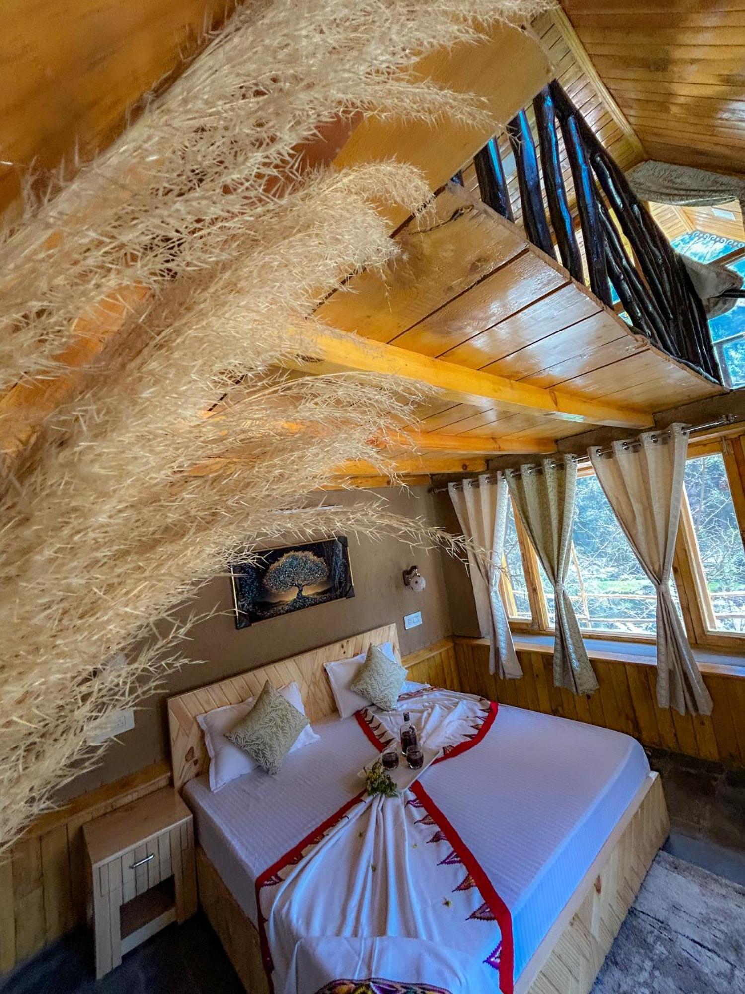Sainj Riverside Cottages ภายนอก รูปภาพ