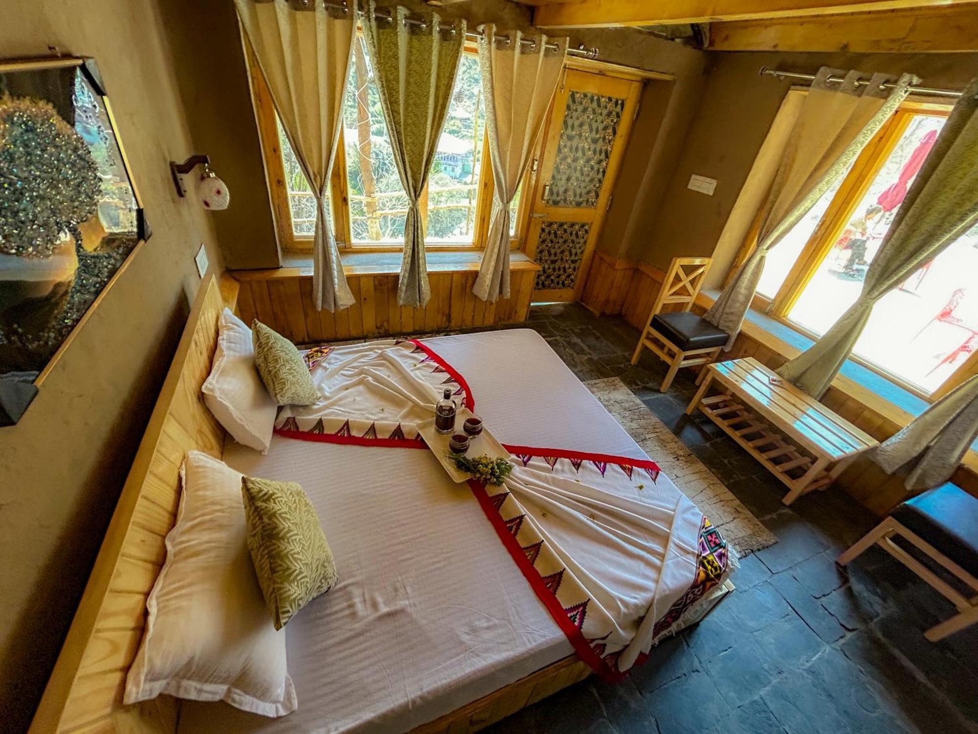 Sainj Riverside Cottages ภายนอก รูปภาพ