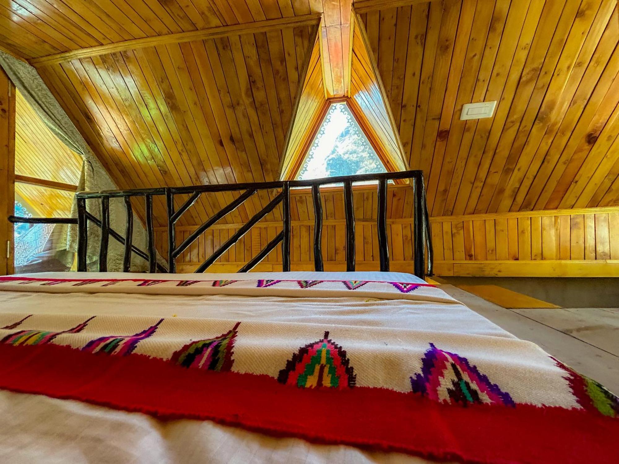 Sainj Riverside Cottages ภายนอก รูปภาพ