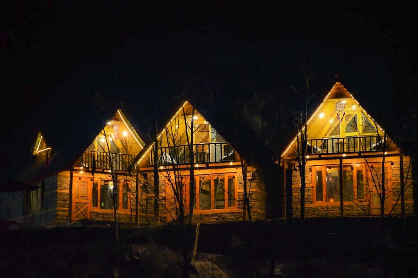 Sainj Riverside Cottages ภายนอก รูปภาพ