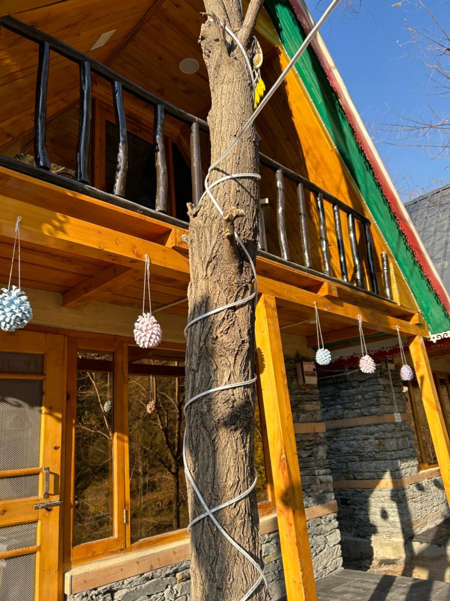 Sainj Riverside Cottages ภายนอก รูปภาพ